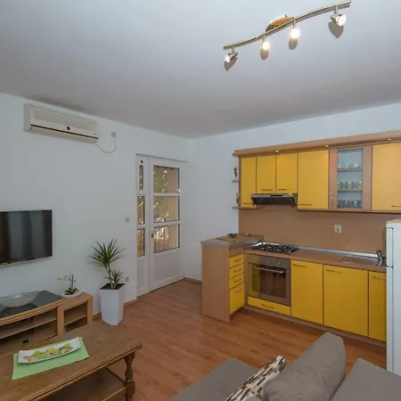 Nekic Апартаменты